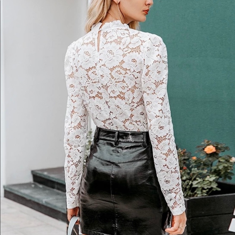 🌸New🌸Chic Lace Blouse - Picture 7 of 8